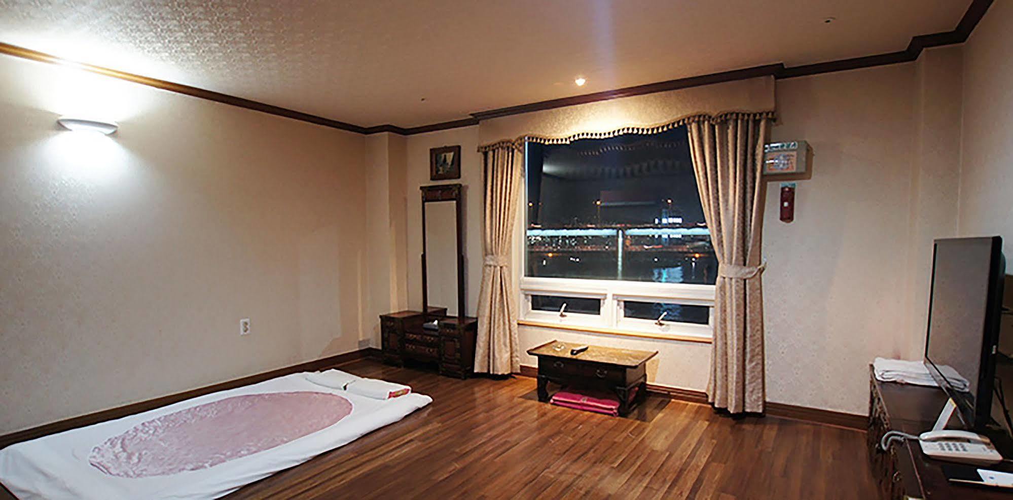 Hotel Castle Beach Ciudad Metropolitana de Ciudad Metropolitana de Busan Exterior foto